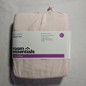 Brand New Pink Twin Sheet Set Room Essentials